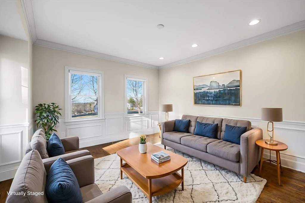 Photo of 117 Nobscot Dr