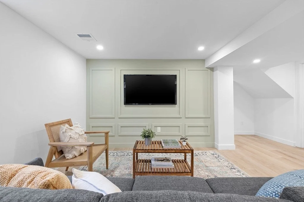 Photo of 16 Edgar Ave