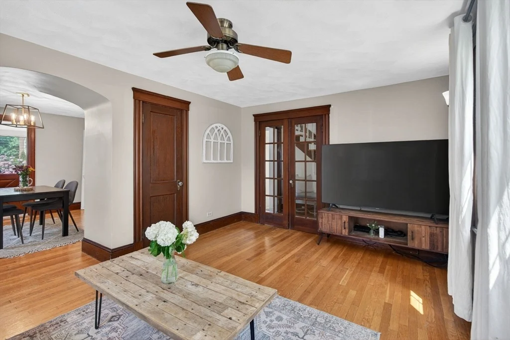 Photo of 25 Pleasant St.