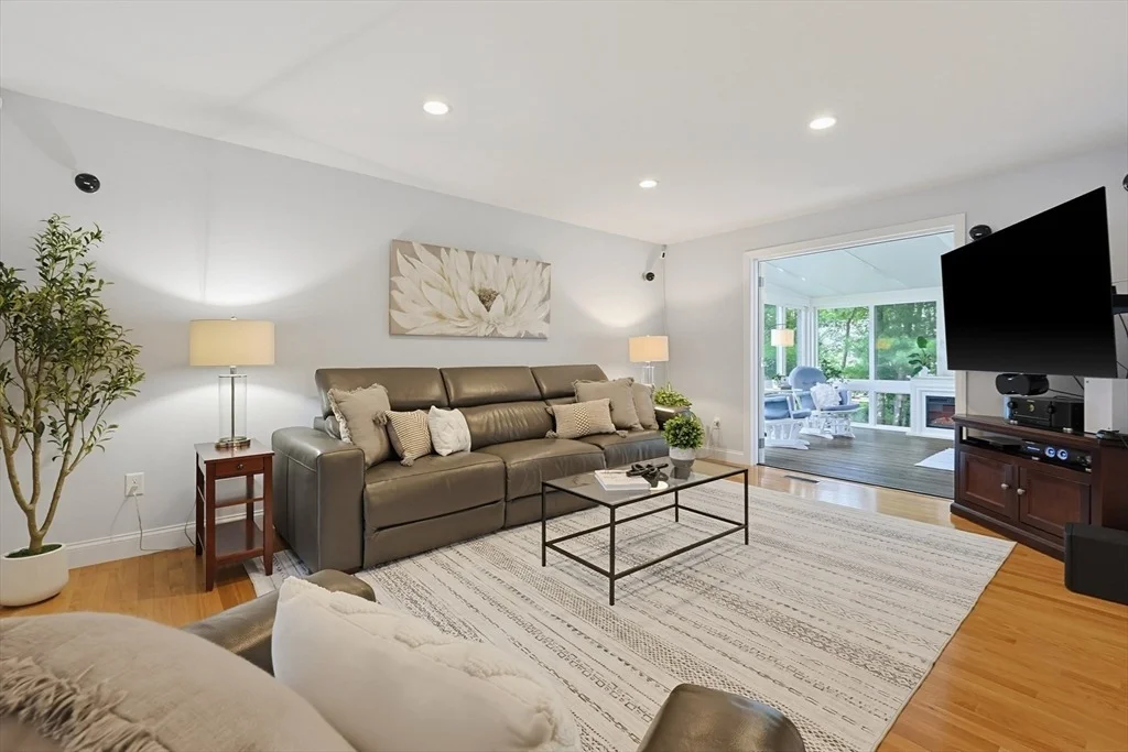 Photo of 7 Stanley Cir