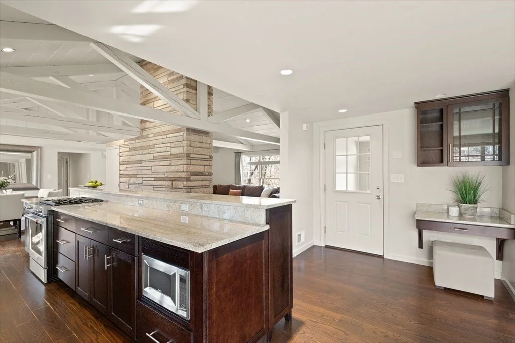 Photo of 76 Walnut St