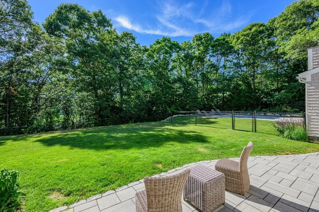 Photo of 239 Oxford Drive