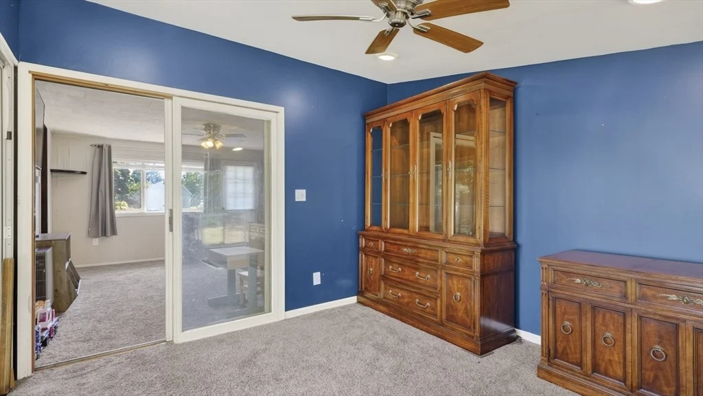 Photo of 31 Shaker Rd