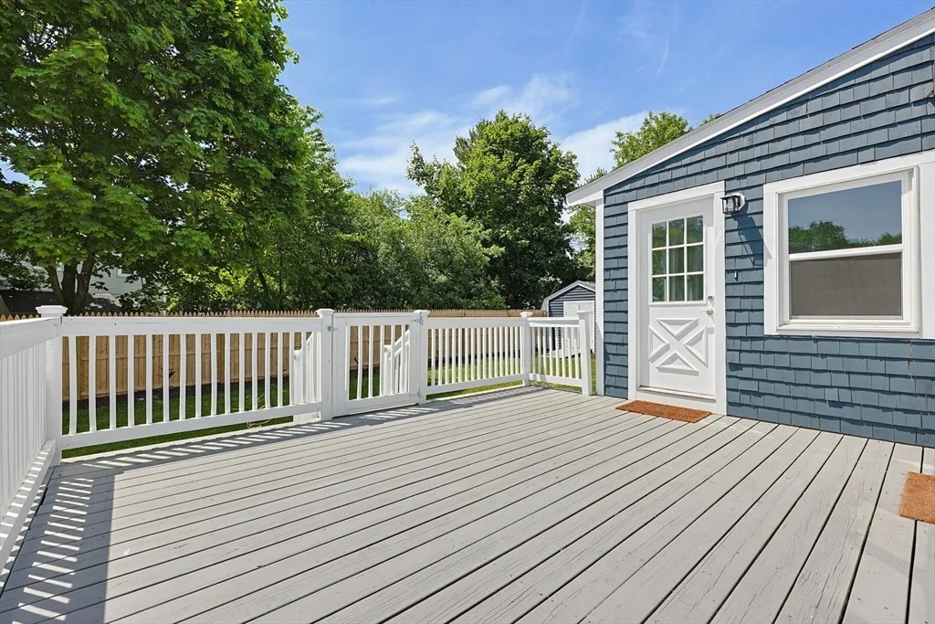 Photo of 6 Almond Dr