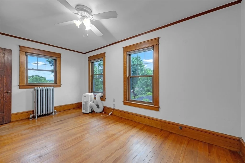 Photo of 14 Tahanto Rd