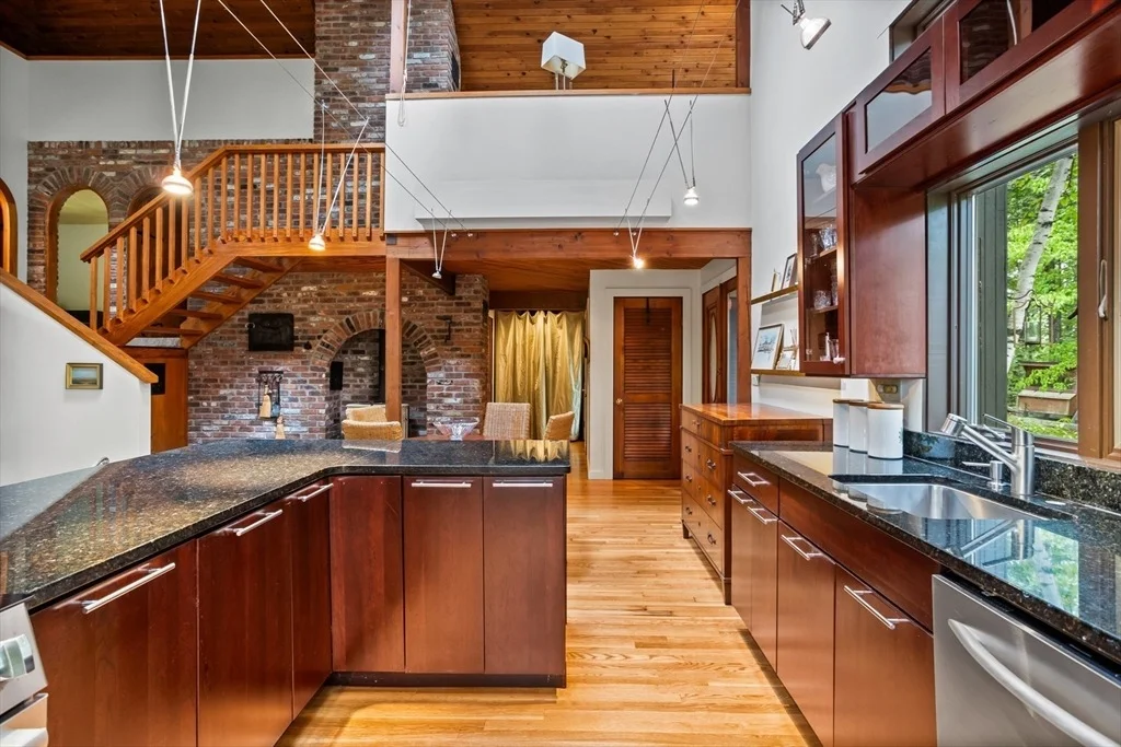 Photo of 109 Pond St