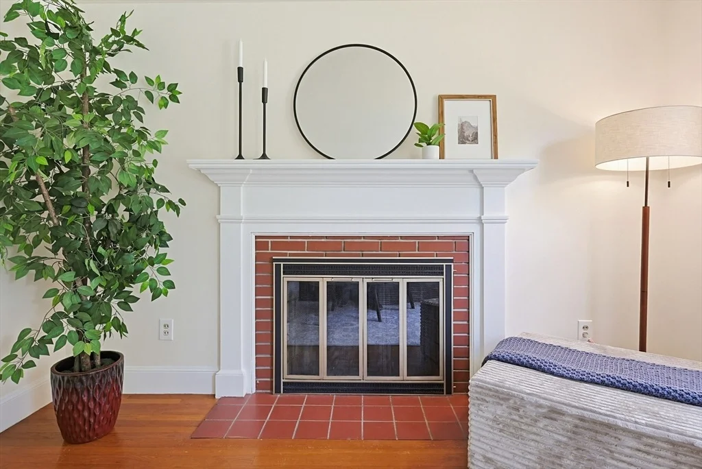 Photo of 281 Scott Rd