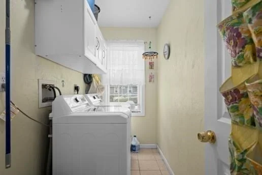 Photo of 37 Dupuis Ave
