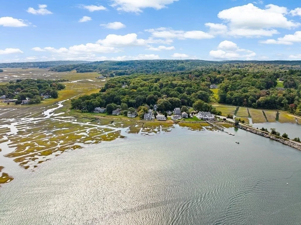 Photo of 26 Damons Point Circle