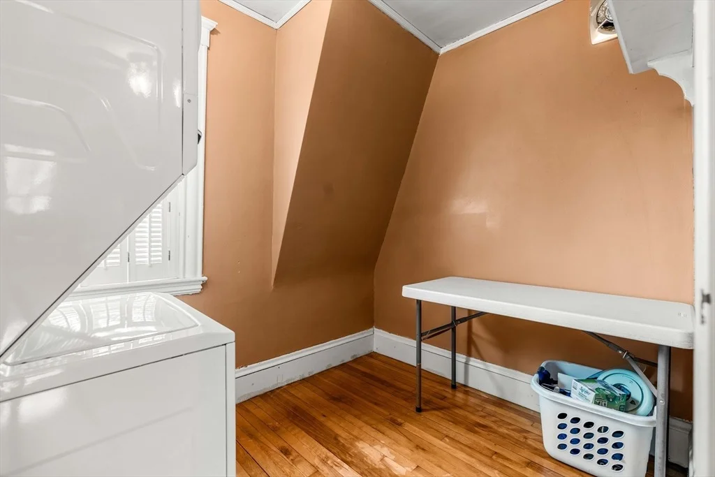 Photo of 184 Aspen Rd