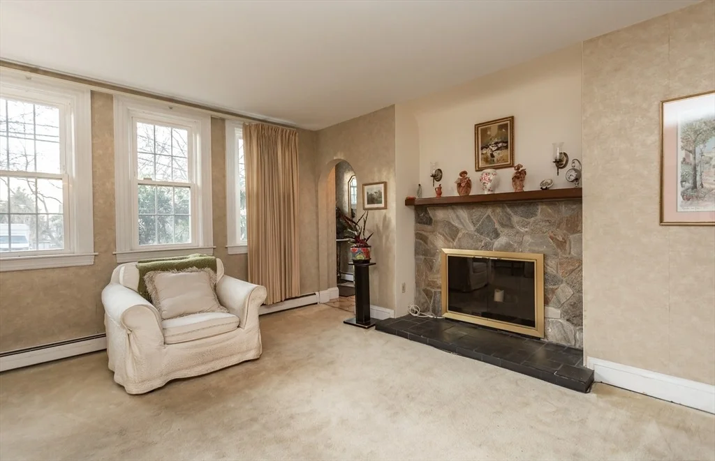 Photo of 909 High St