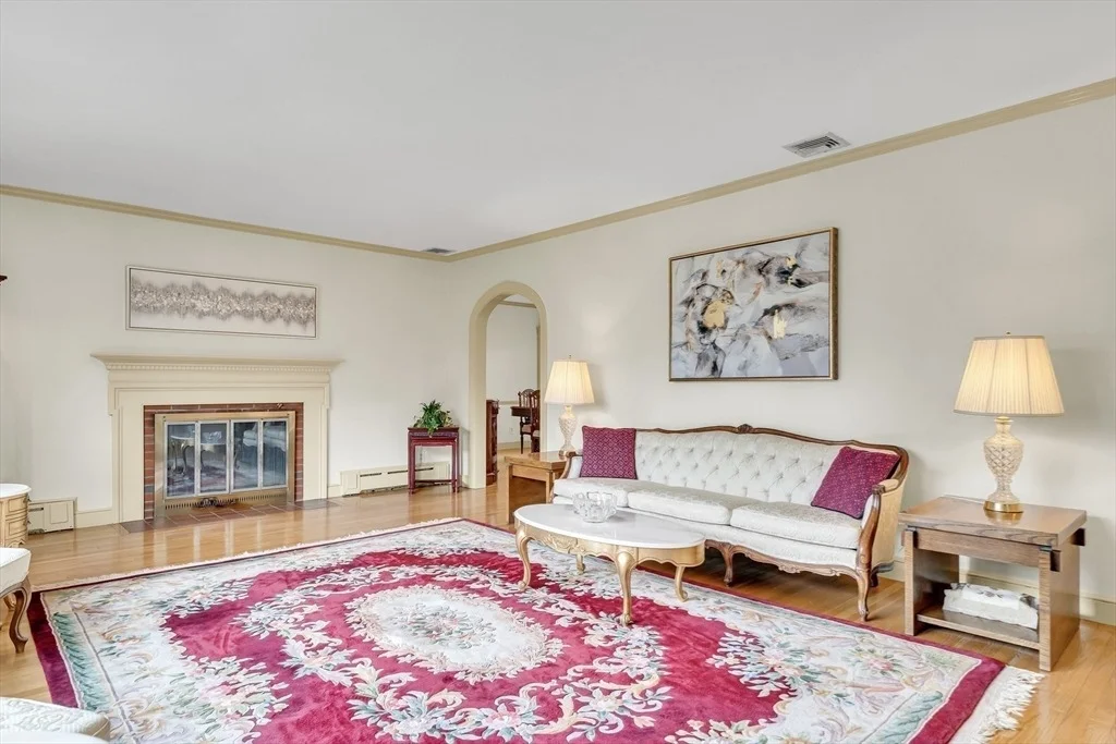 Photo of 6 Oakland Circle