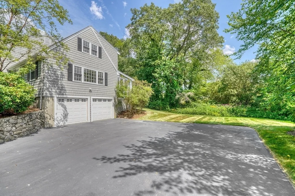 Photo of 186 Conant Road