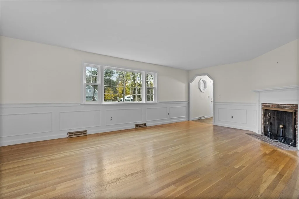 Photo of 21 Flagg Rd