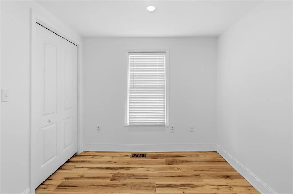 Photo of 8 Cottage St