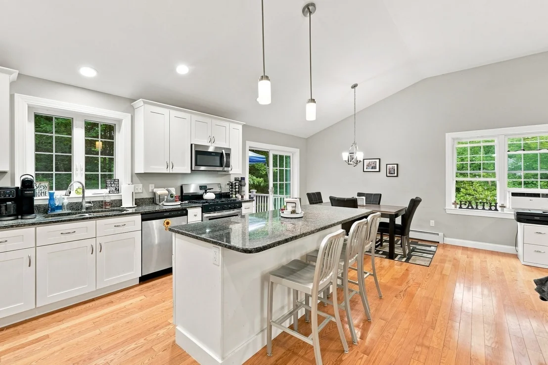 Photo of 106 Otter River Road