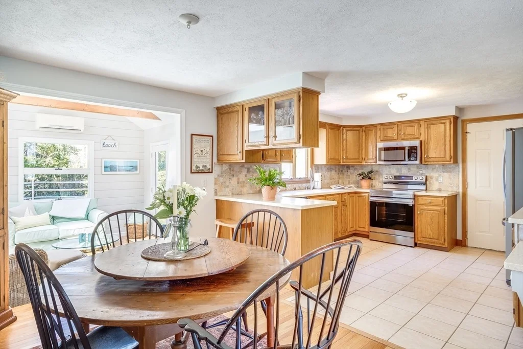 Photo of 40 Marshview Circle