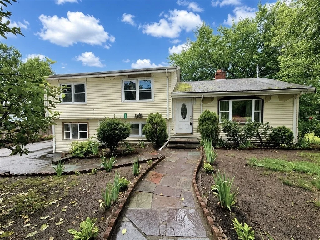 Photo of 237 Summer St