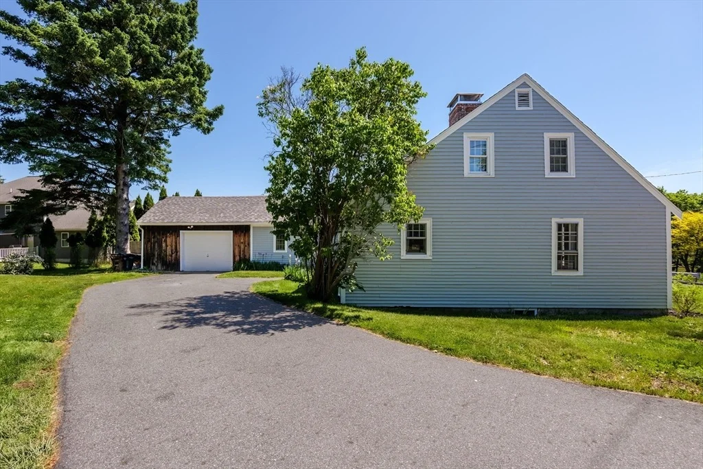 Photo of 129 Whitehall Rd