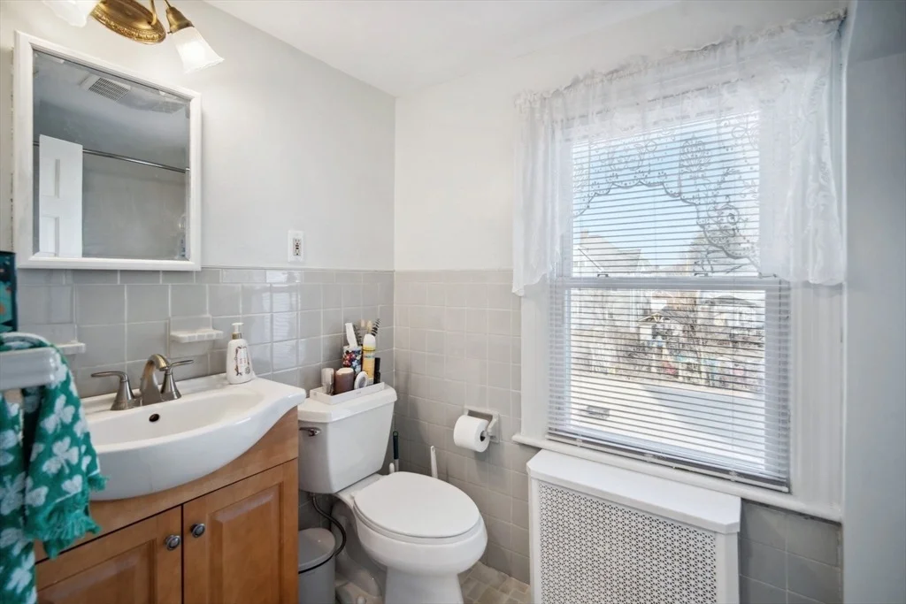 Photo of 39 Gilman St