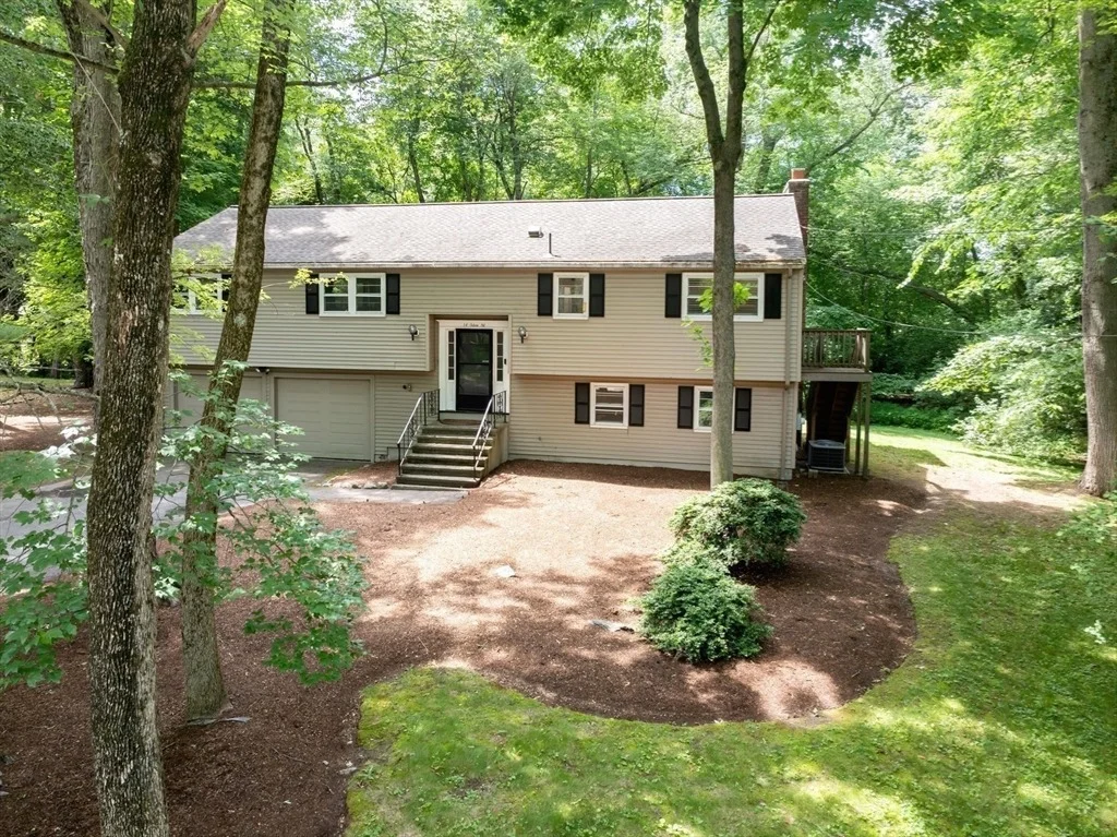 Photo of 14 Oxbow Rd