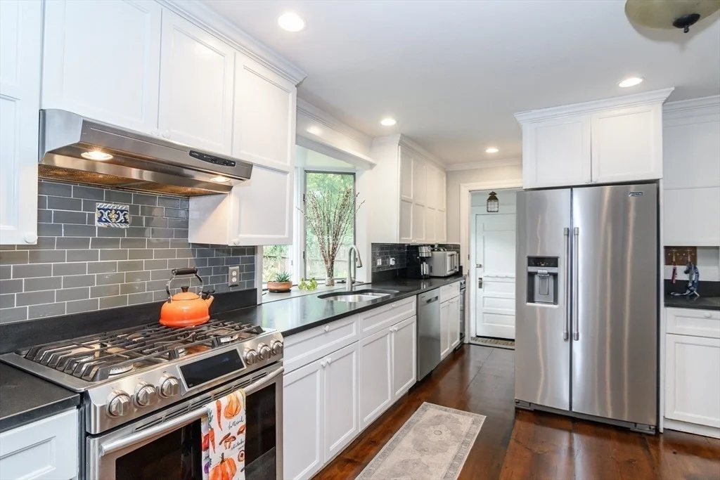 Photo of 54 Colburn Rd