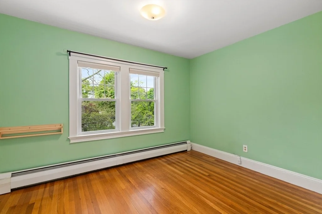 Photo of 185 Franklin St