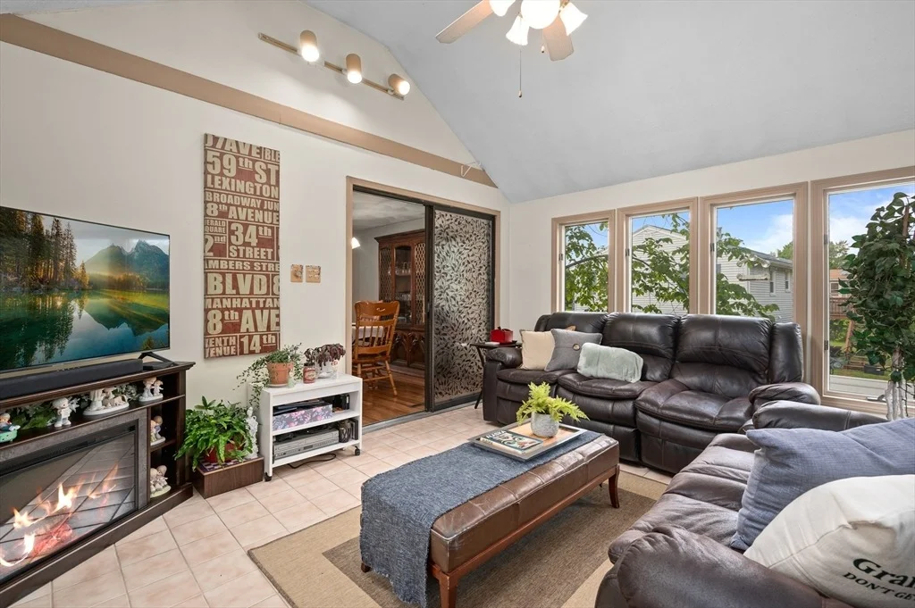 Photo of 117 Rolling Ridge Ln