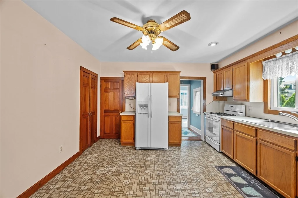 Photo of 64 Locust St
