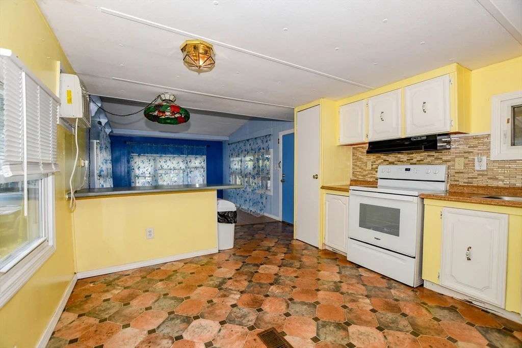 Photo of 24 Kimberly Ct