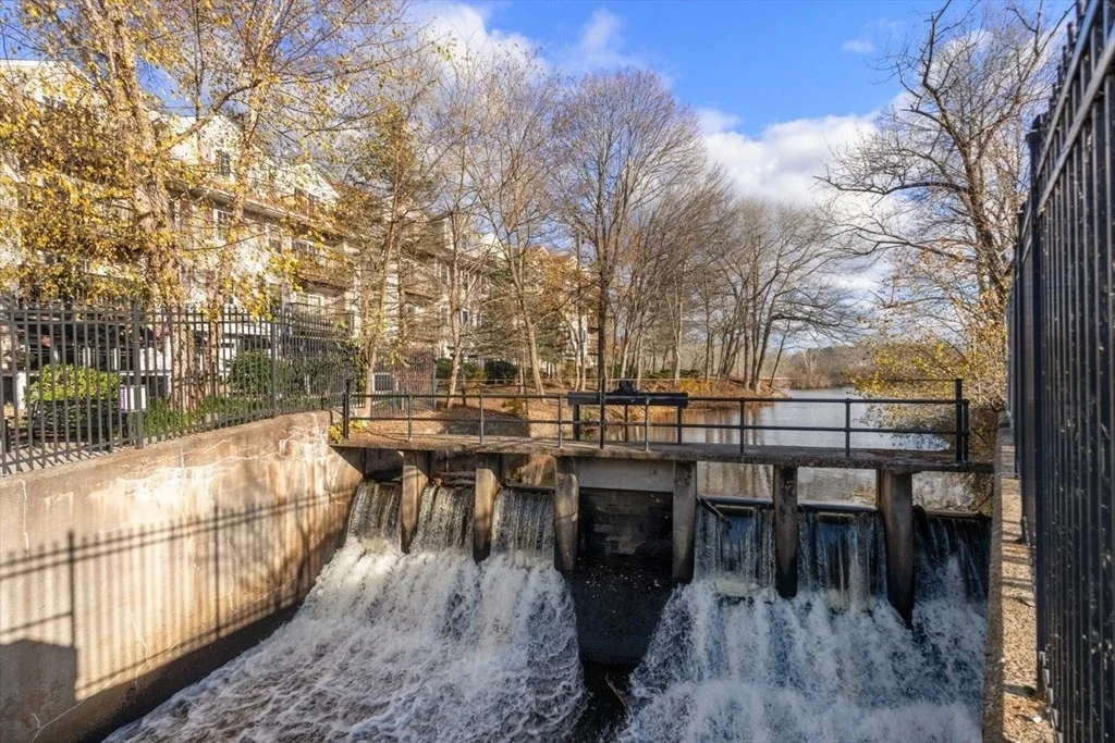 Photo of Unit D at 4 Forge Pond