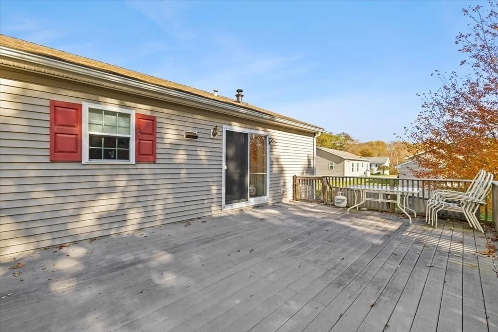 Photo of 84 Lark Ln