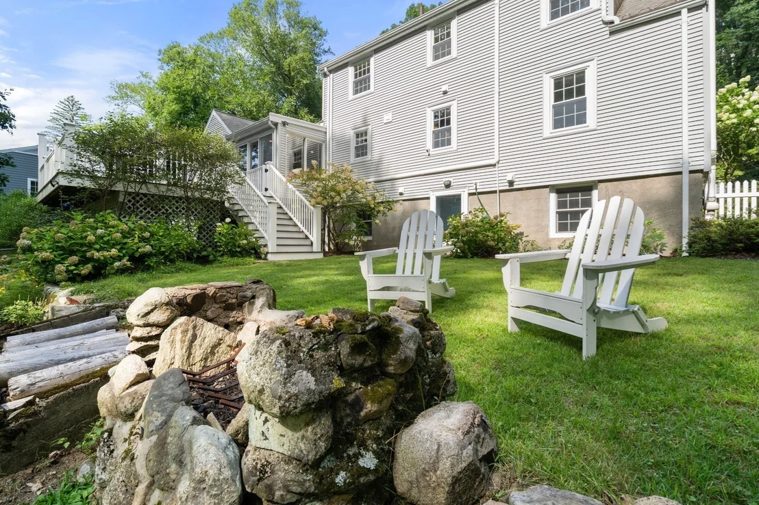 Photo of 700 Grove St