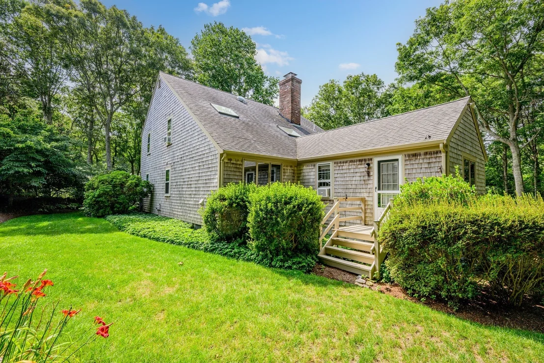 Photo of 8 Crestview Dr Ext