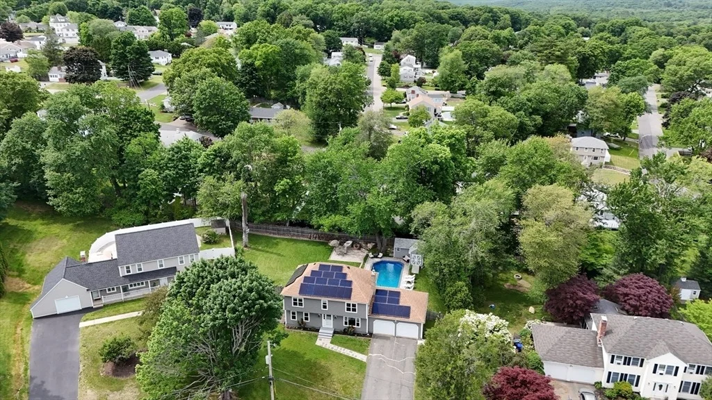 Photo of 24 Lantern Ln