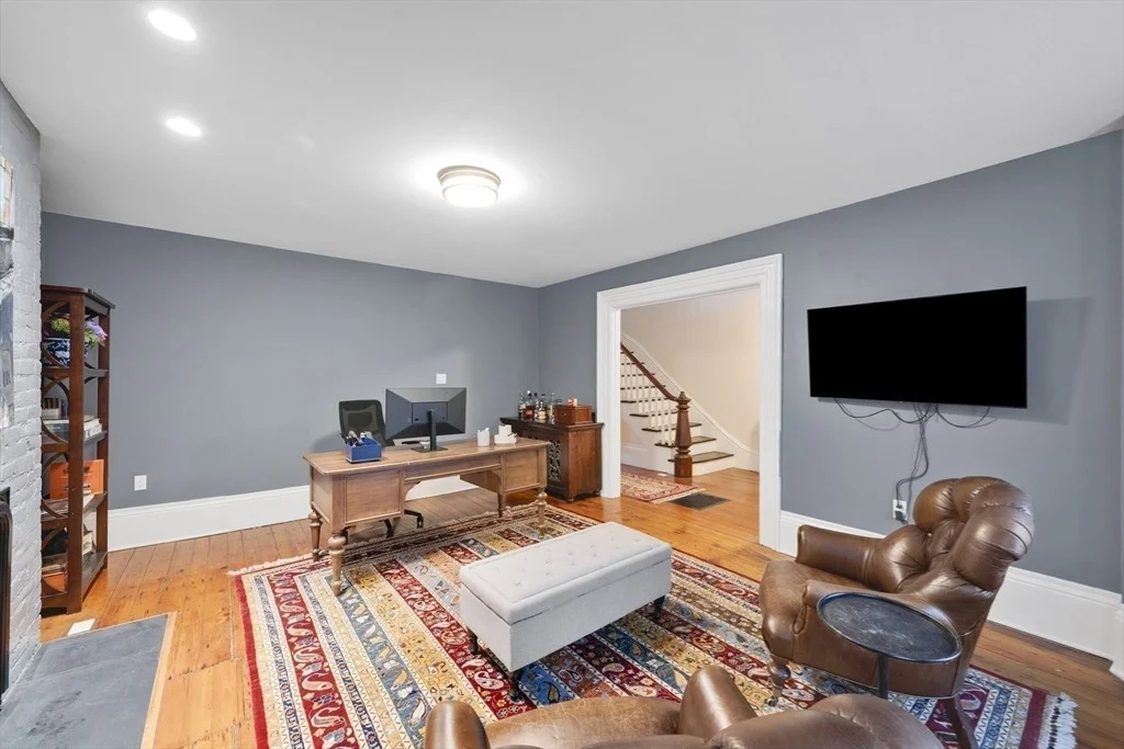 Photo of 27 Mattoon Street