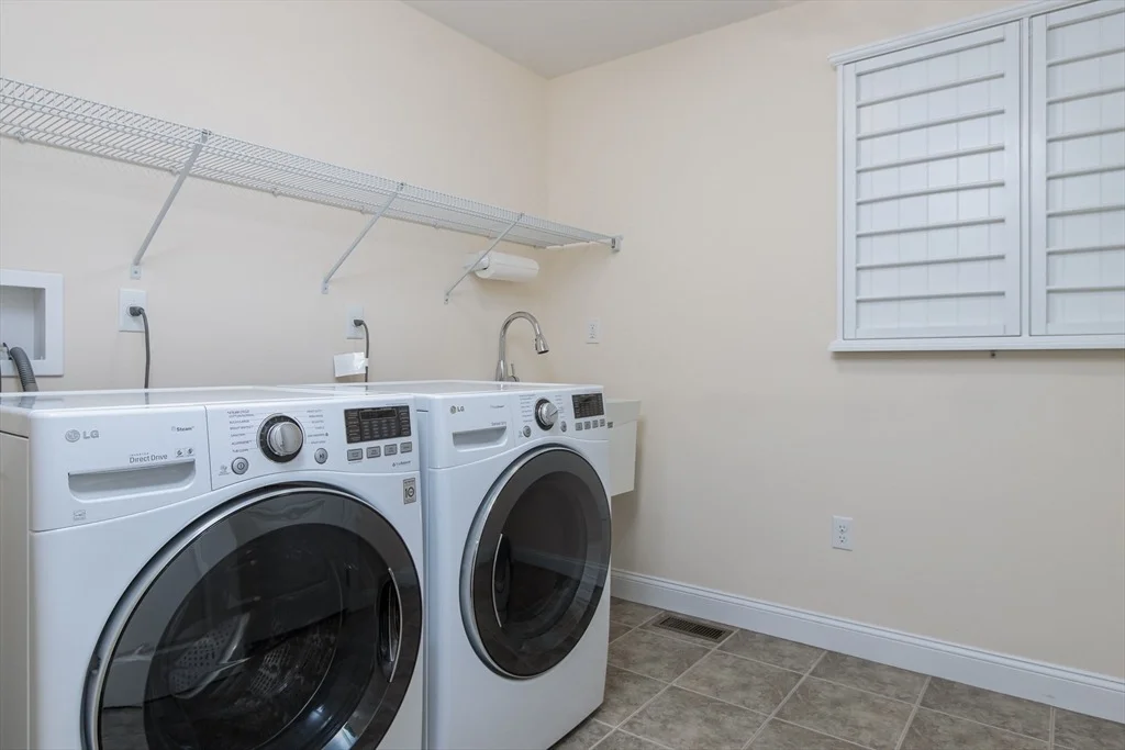Photo of 43 Old Mill Cir
