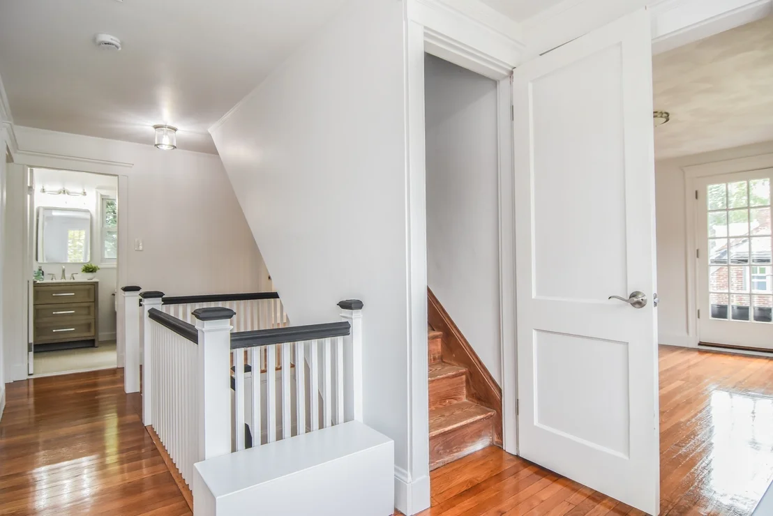 Photo of 19 Stoneleigh Rd