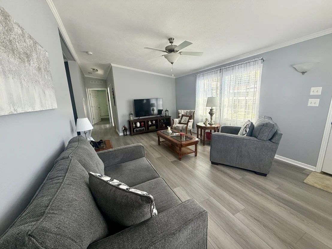 Photo of 156 Vineyard Drive