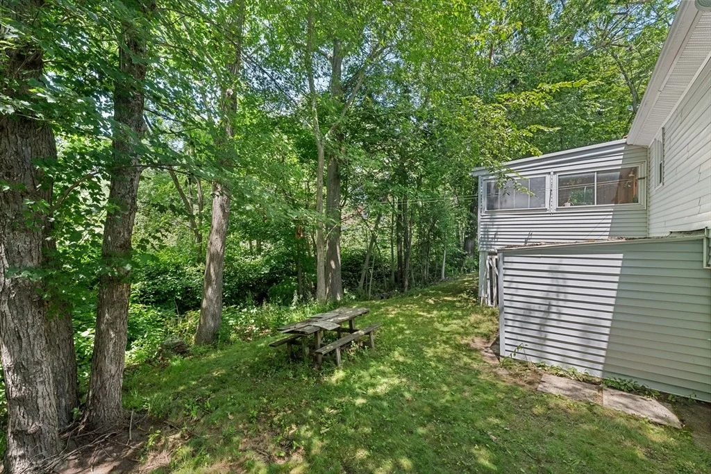 Photo of 28 Greybert Ln
