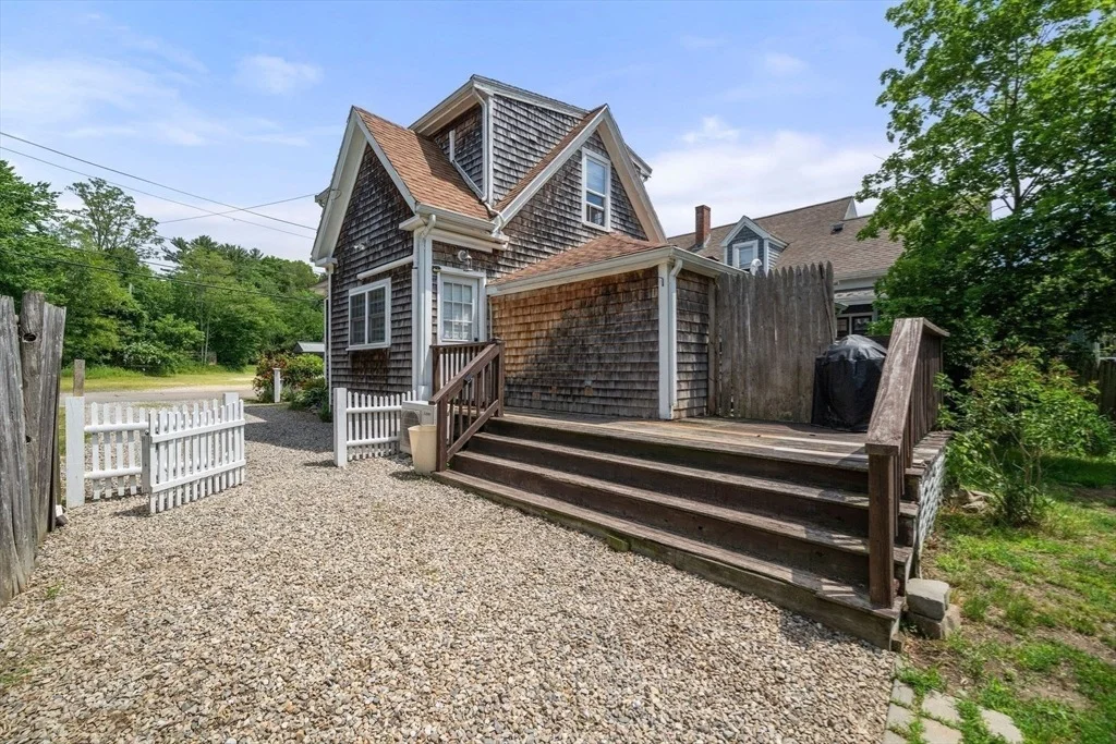 Photo of 9 Maple St
