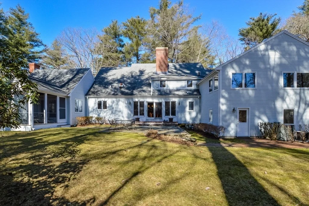 Photo of 110 Cherry Brook Rd