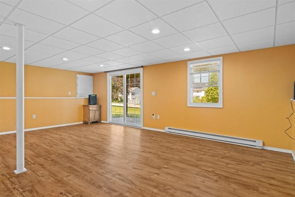 Photo of 33 Lakeview Ave