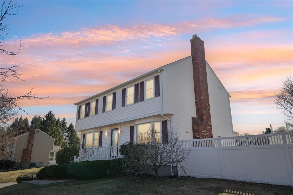 Photo of 6 Waterview Dr