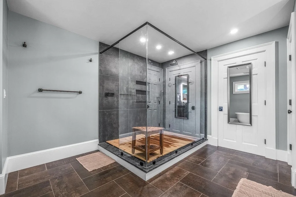 Photo of 304 Front St