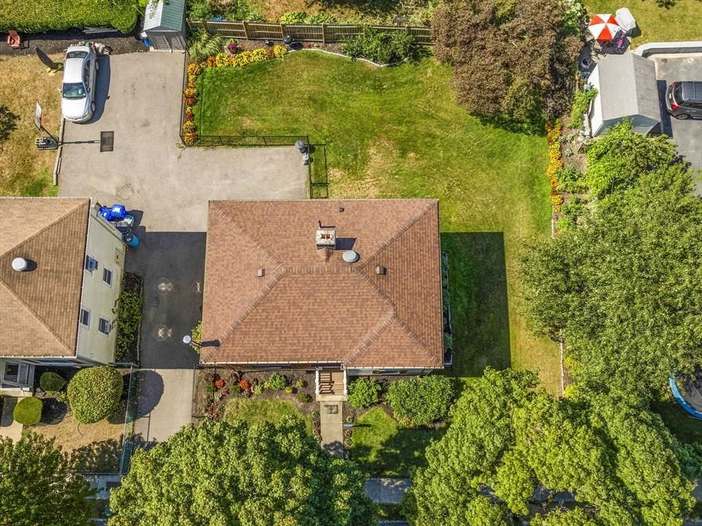 Photo of 6 Newcroft Cir