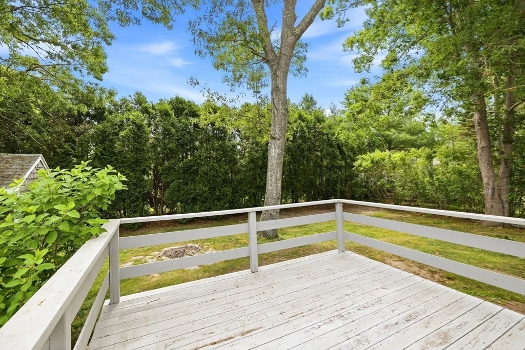 Photo of 90 Castlewood Circle