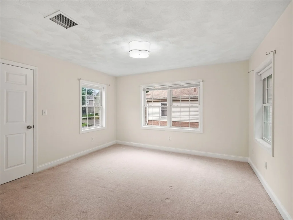 Photo of 16 Ells Ave