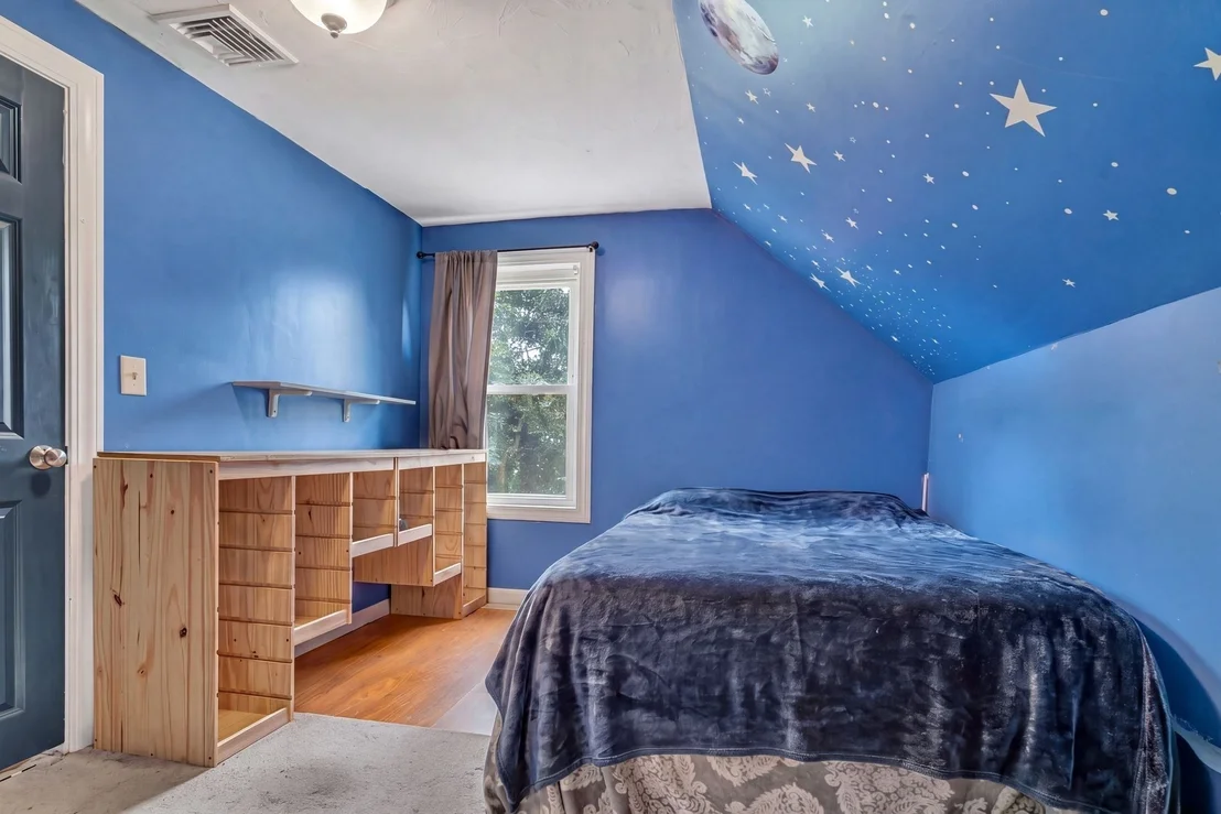 Photo of 25 Fuller Pl