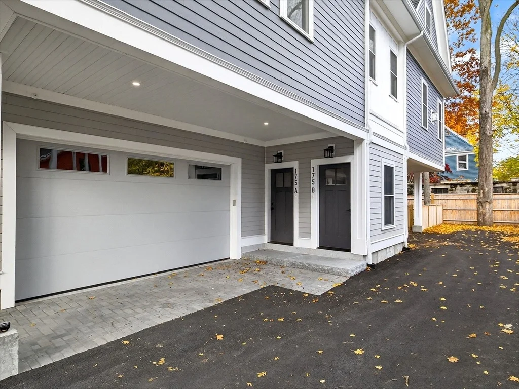 Photo of Unit 2 at 175 School St
